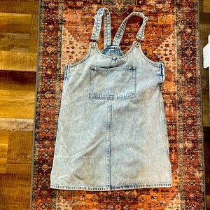Women’s Jean bib dress. Size Small. Brand is re generation by Celebrity Pink.